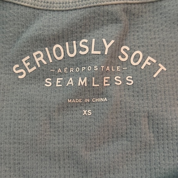 seamless tee - Picture 2 of 3